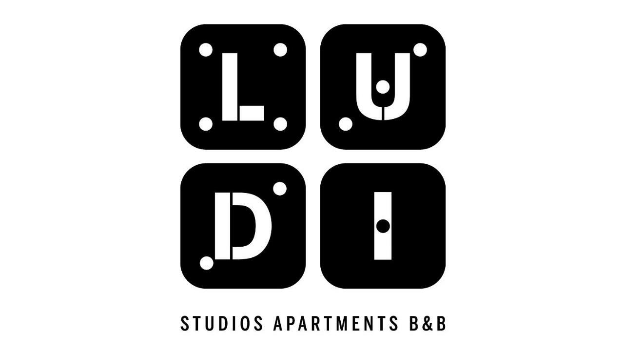 بومبيي Ludi Studios المظهر الخارجي الصورة